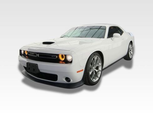 Used 2022 Dodge Challenger GT image 1