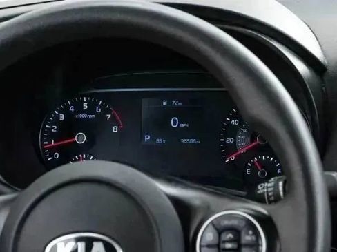 Used 2021 Kia Soul S image 23