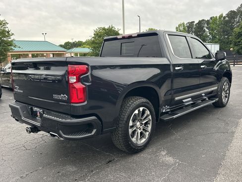 Used 2024 Chevrolet Silverado 1500 High Country w/ Technology Package AWD/4WD image 8