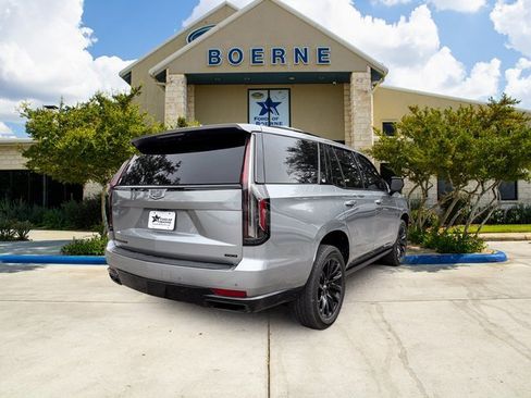 Used 2024 Cadillac Escalade Sport Platinum w/ LPO, ONYX Package image 5