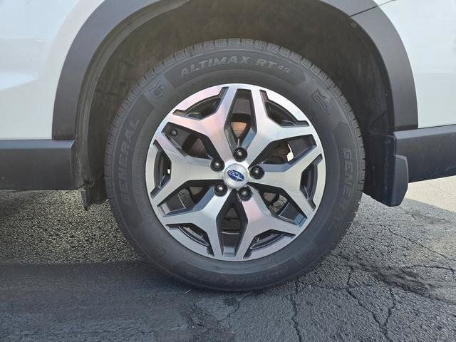 Used 2021 Subaru Forester Premium AWD/4WD image 10