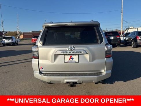 Used 2017 Toyota 4Runner SR5 Premium image 4