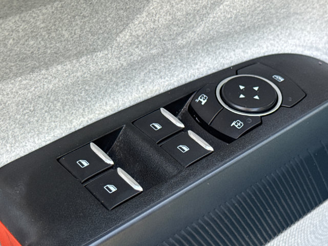 Used 2022 Ford Maverick XLT FWD image 19