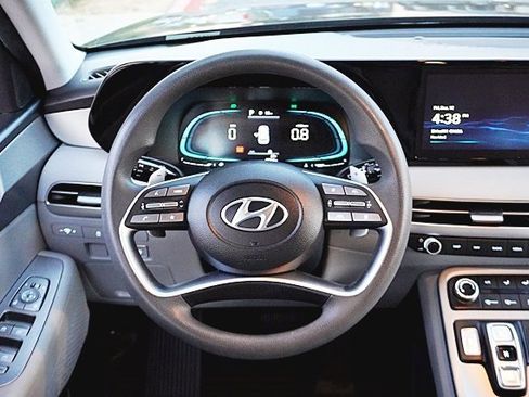 Certified 2023 Hyundai Palisade SE image 20