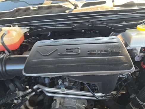 Used 2019 RAM 1500 Big Horn AWD/4WD image 9