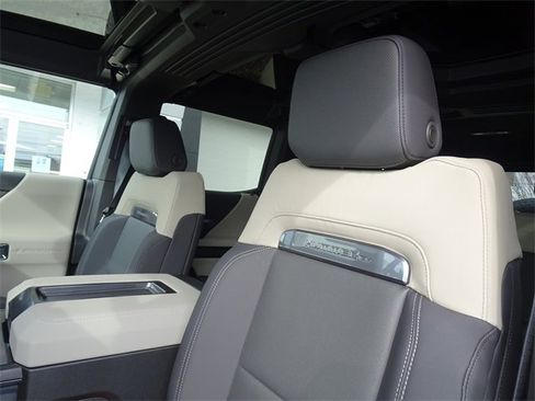 New 2026 GMC Hummer EV SUV image 11