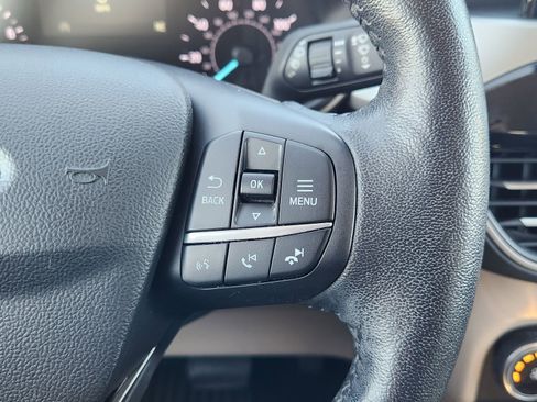 Used 2020 Ford Escape SEL image 33