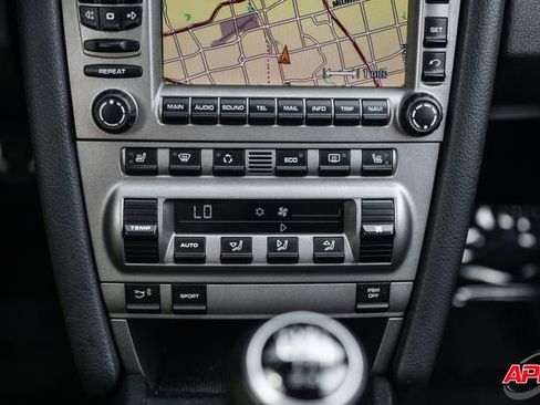 Used 2005 Porsche 911 Carrera image 18