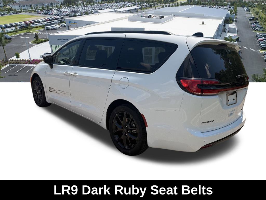 New 2027 Chrysler Pacifica Select FWD image 6