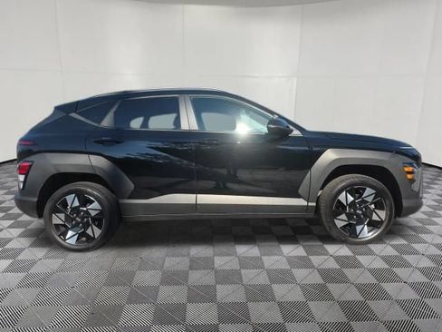Used 2024 Hyundai Kona SEL AWD/4WD image 10