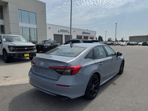Used 2024 Honda Civic Sport image 4