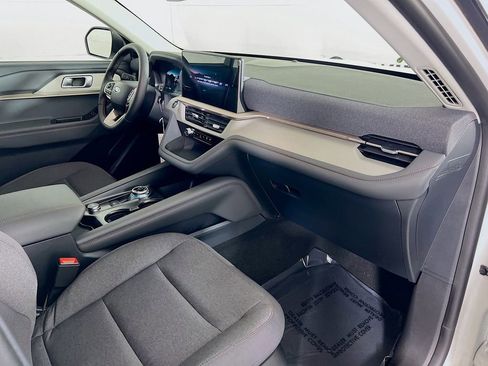 New 2026 Ford Explorer Active image 30