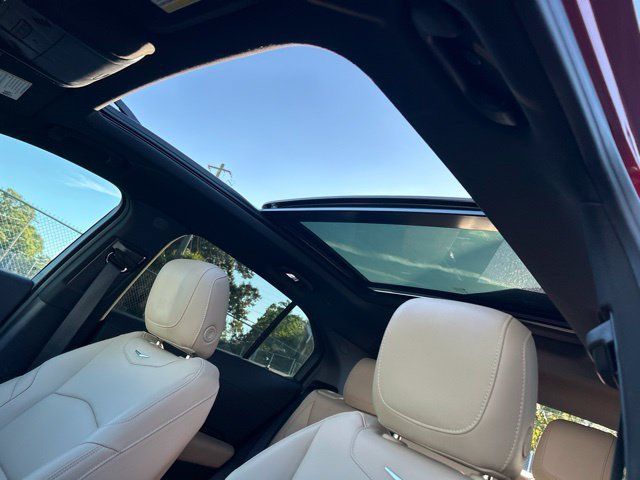 Certified 2024 Cadillac XT4 Luxury w/ Cold Weather Package FWD image 20