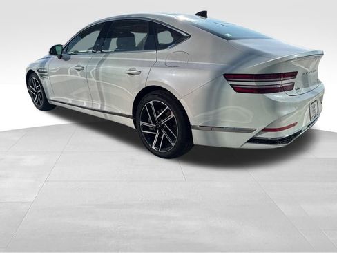 New 2026 Genesis G80 2.5T Advanced image 4