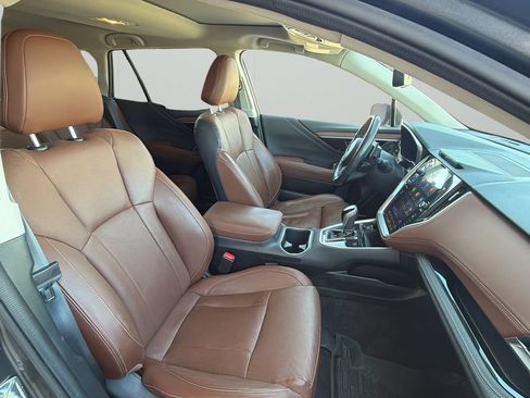 Used 2021 Subaru Outback Touring XT AWD/4WD image 31