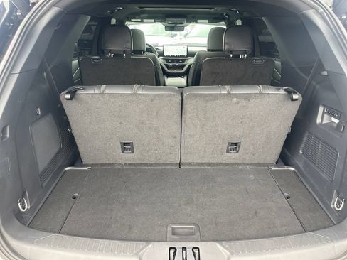 Used 2025 Ford Explorer ST AWD/4WD image 40