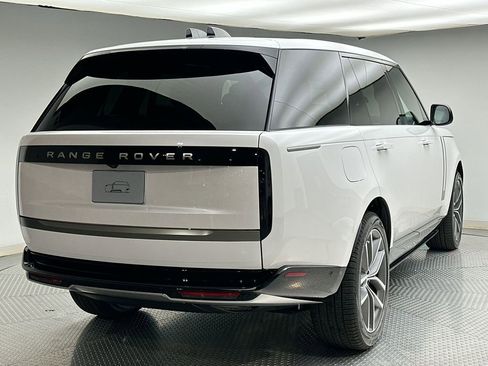 New 2026 Land Rover Range Rover Long Wheelbase SE AWD/4WD image 3