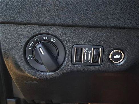 Used 2021 Dodge Charger SXT w/ Blacktop Package RWD image 12