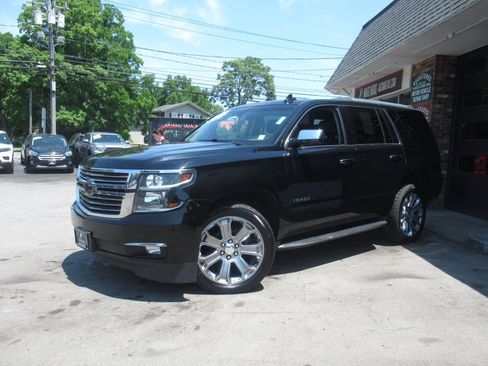 Used 2018 Chevrolet Tahoe Premier AWD/4WD image 34