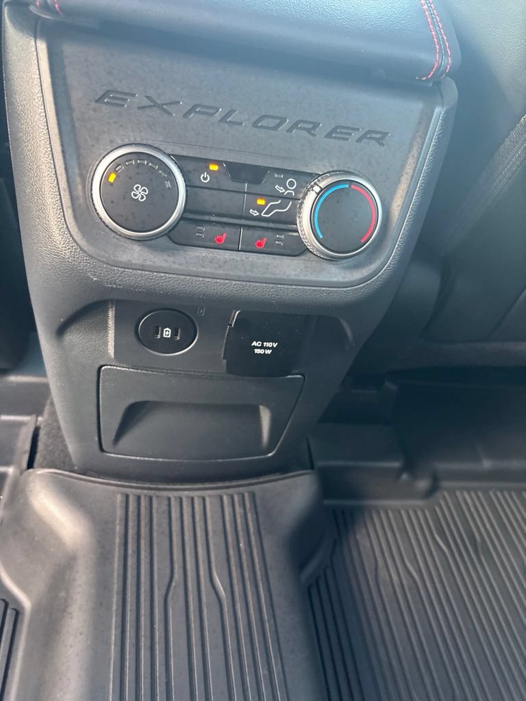 Used 2025 Ford Explorer ST AWD/4WD image 29