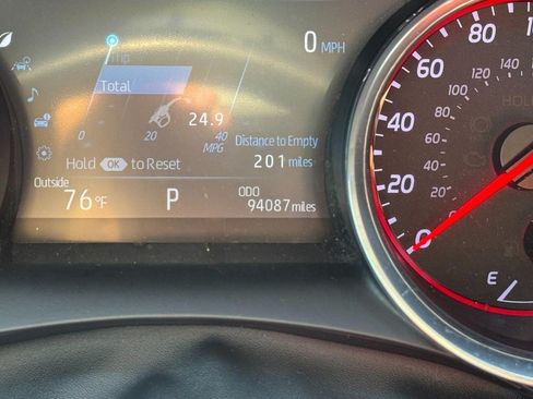 Certified 2020 Toyota Camry XSE FWD image 22