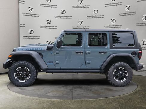 Used 2024 Jeep Wrangler Unlimited Rubicon 4xe image 2
