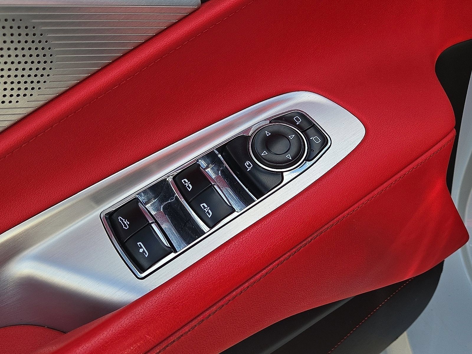 Used 2023 Chevrolet Corvette Stingray Preferred Conv w/ Z51 Performance Package RWD image 23