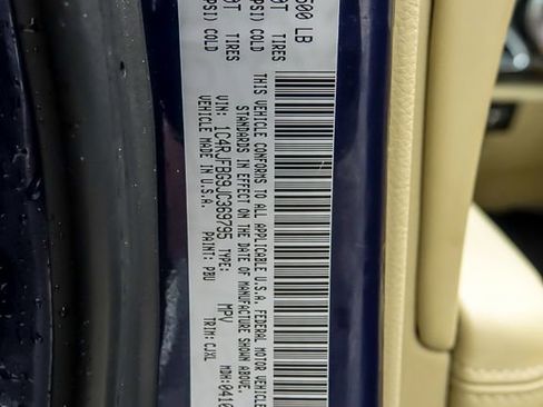 Used 2018 Jeep Grand Cherokee Limited image 31