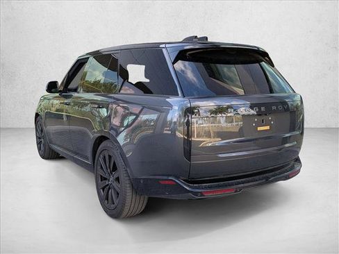 Used 2025 Land Rover Range Rover SE image 7