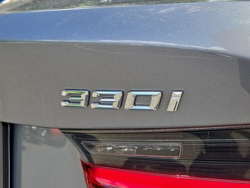 Used 2024 BMW 330i xDrive Sedan w/ Premium Package AWD/4WD image 31