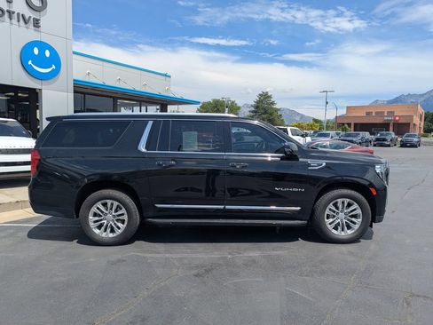 Used 2023 GMC Yukon XL SLT w/ SLT Premium Package AWD/4WD image 2