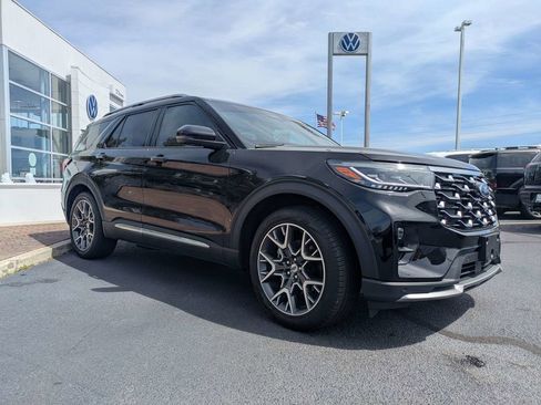 Used 2025 Ford Explorer Platinum w/ Ultimate Package RWD image 3