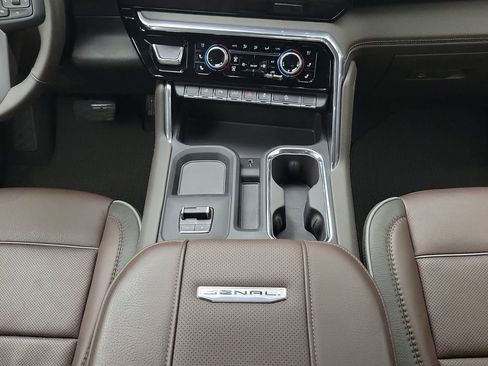 Used 2025 GMC Sierra 2500 Denali w/ Denali Reserve Package image 22