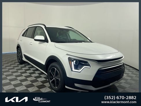New 2026 Kia Niro LX FWD image 1