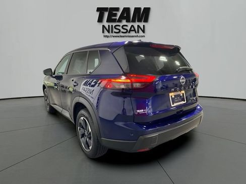 Certified 2024 Nissan Rogue SV AWD/4WD image 4