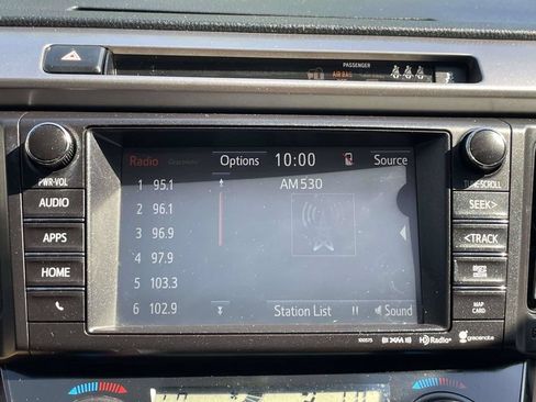 Used 2017 Toyota RAV4 XLE FWD image 34