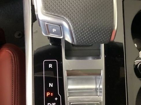 New 2026 Audi SQ8 Prestige image 27