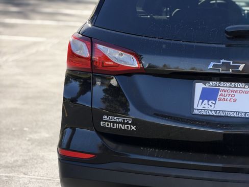 Used 2020 Chevrolet Equinox LS w/ LS Convenience Package FWD image 6