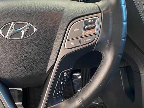 Used 2017 Hyundai Santa Fe Limited AWD/4WD image 29