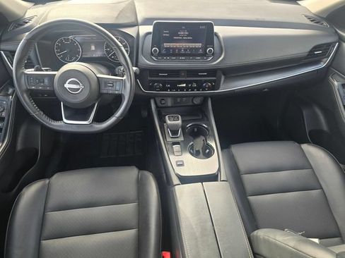 Used 2024 Nissan Rogue SV w/ SV Premium Package FWD image 14