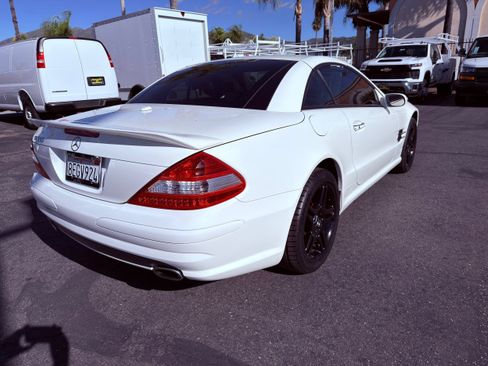 Used 2007 Mercedes-Benz SL 550 image 8