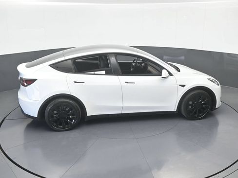 Used 2022 Tesla Model Y Long Range AWD/4WD image 51