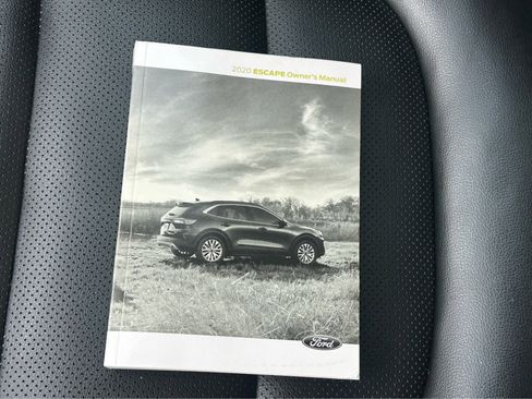 Used 2020 Ford Escape SEL FWD image 40