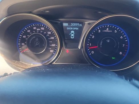 Used 2016 Hyundai Genesis 3.8 image 6