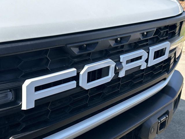 Used 2025 Ford Bronco Badlands AWD/4WD image 4