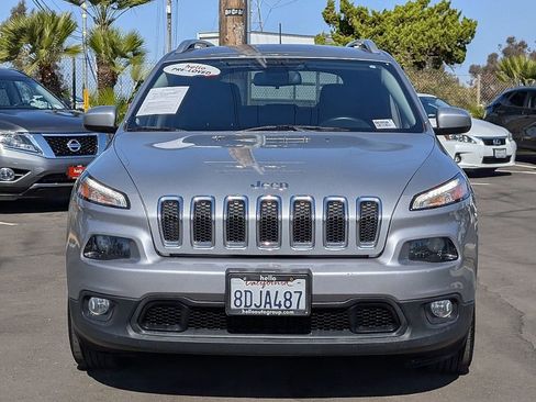 Used 2017 Jeep Cherokee Latitude image 7