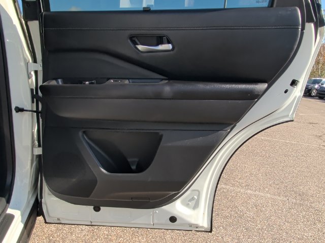 Certified 2024 Nissan Pathfinder SL AWD/4WD image 32