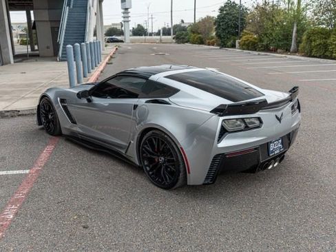 Used 2016 Chevrolet Corvette Z06 w/ 2LZ Preferred Equipment Group image 25