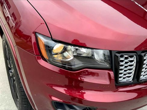 Used 2022 Jeep Grand Cherokee Laredo X image 26