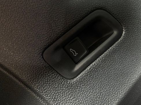 Used 2026 Volkswagen Atlas SE AWD/4WD image 25